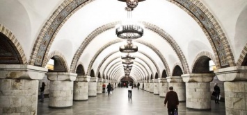 Столичные станции метро переведут на светодиодное освещение
