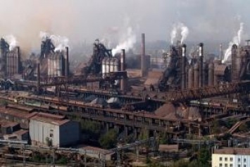 Пожар на Енакиевском металлургическом заводе: блогер рассказал подробности