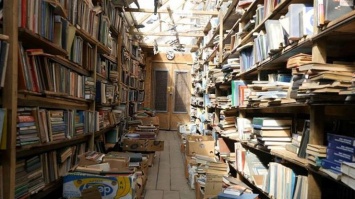 В Киеве на "Петровке" начали штрафовать за книги из России