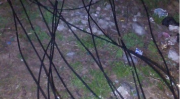 Под покровом ночи двое криворожан пытались украсть 150 метров кабеля (ФОТО)