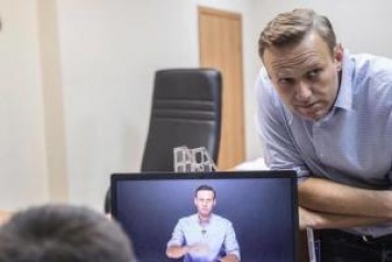"Путин нам не царь": Навальный зовет россиян на митинги перед инаугурацией президента