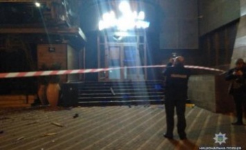 В Киеве неизвестный расстрелял здание из гранатомета (ФОТО)