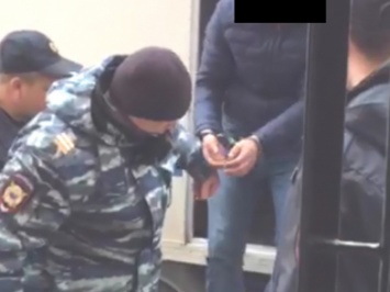 Оперативники задержали в Феодосии наркосбытчиков при осуществлении закладок с «солями»