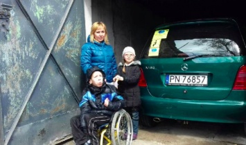 Запорожанке выписали полумиллионный штраф за авто на "евробляхах" для сына с инвалидностью
