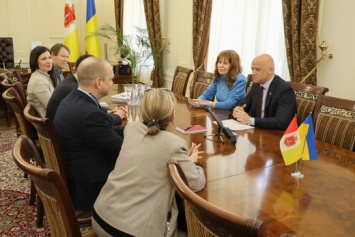 Мэр Одессы встретился с зарубежными партнерами - участниками международной туристической конференции