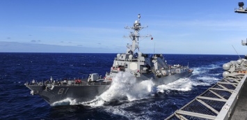 Эсминец США с ракетами Томагавк зашел в Средиземное море