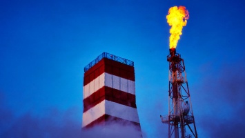 Инвесторы предрекают рост цен на нефть - Bloomberg
