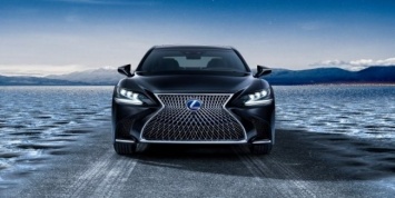 Флагманский седан Lexus LS получит новые модификации