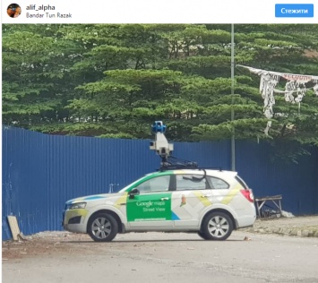 Собака погналась за машиной Google Street View и стала звездой Интернета
