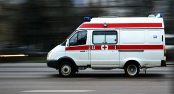В Запорожье избили бригаду «скорой» и повредили машину: врачи попали в больницу