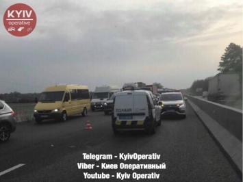 На Одесской трассе Волга и Skoda столкнулись лоб в лоб, погиб человек