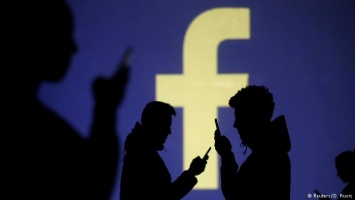 Роскомнадзор может заблокировать Facebook в России в 2018 году
