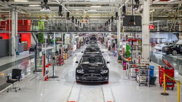 Tesla планирует увеличить выпуск Model 3 в три раза
