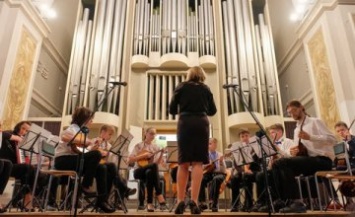Дети-детям: юные музыканты дали концерт для детей участников АТО (ФОТОРЕПОРТАЖ)