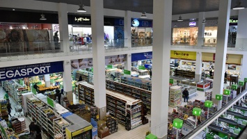 Более 60 торговых центров Севастополя опасны - прокуратура
