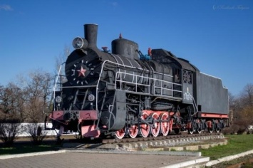 Будет блестеть как новенький: В Запорожской области отреставрируют старинный паровоз (ФОТО)