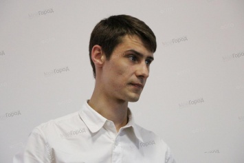 Кандидат на должность начальника Управления молодежи Рябенко представил свои «Пять апрельских зубов»