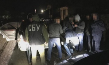 На Днепропетровщине разоблачили разбойную группировку, которая орудовала под видом полицейских