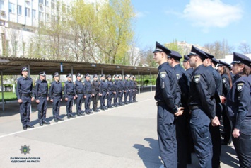 В патрульной полиции Одессы стало на 14 сотрудников больше