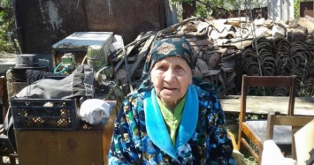 В Крыму у 95-летней крымской татарки сгорел дом, женщина нуждается в помощи (ФОТО, ВИДЕО)