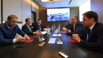 Аксенов в рамках ЯМЭФ-2018 провел встречу с губернатором Краснодарского края