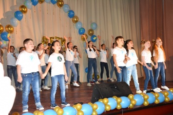 В Евпатории прошел гала-концерт фестиваля инклюзивного творчества «Дети Одной Планеты»