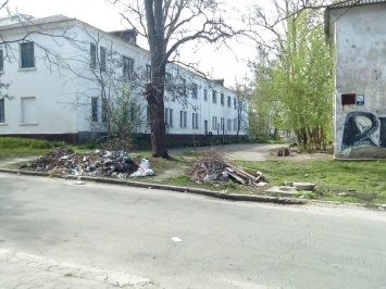 Николаевцы продолжают жаловаться на мусорные свалки по городу