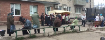 В Славянске нуждающихся кормят бесплатными обедами