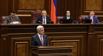 Саргсян решил подать в отставку с поста премьер-министра Армении