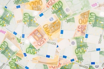 Курс валют от НБУ: евро опустился ниже 32 грн