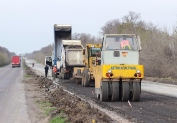 На Днепропетровщине продолжается капитальный ремонт трассы Днепр - Кривой Рог