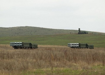 Оккупанты возят по Крыму ракетные комплексы: учения