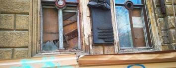 Обвалился еще один символ Одессы - дом Гоголя (ФОТО)