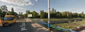 В Сумах мост через р. Стрелка отремонтируют за 5,3 млн. грн