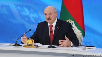 Лукашенко критикует Россию и Майдан