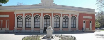 В Одессе музей морского флота превратили в центральную мусорку (ФОТО)