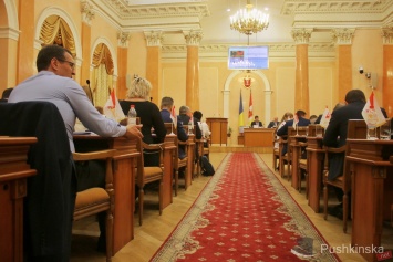 Страсти по регламенту горсовета Одессы: депутаты решили пока не «ломать копья»