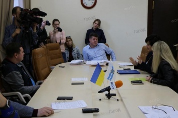 Комиссия по ЖКХ решила проверить работу пресс-службы Николаевского горсовета