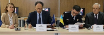 Глава представительства ЕС в Украине Хьюг Мингарелли открыл Информационный центр ЕС в Кривом Роге (ФОТО)