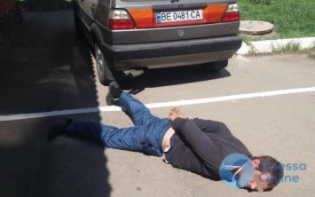 17 минут потребовалось одесским полицейским, чтобы задержать преступников (ФОТО)