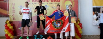 Каратисты Бахмута привезли с Чемпионата Украины 32 медали