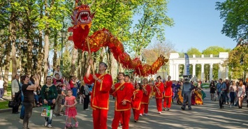 Культуры более 10 стран мира представят на карнавале в парке Горького