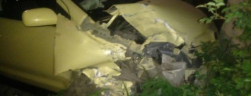 В Одесе угнанное с СТО авто попало в разрушительную аварию (ФОТО)
