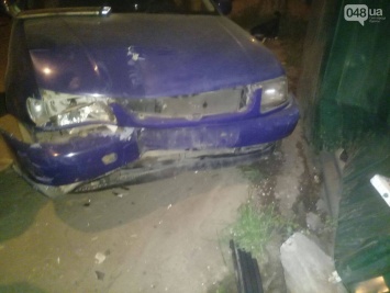 В Одессе угнали автомобиль и, будучи пьяными, разбили чужое авто