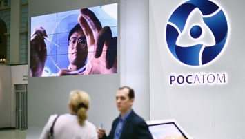 Кириенко вручил спецприз работникам ядерного оружейного комплекса Росатома