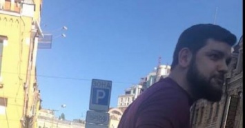 Нападение на Найема: Полиция объявила в розыск сбежавшего в Баку мужчину
