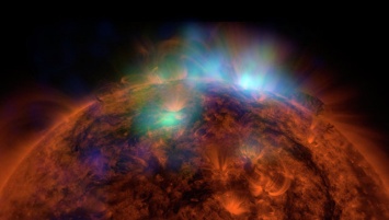 NASA показало "голубое" Cолнце