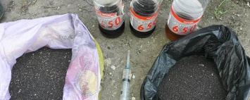 Полицейские изъяли в Бердянском районе наркотические средства