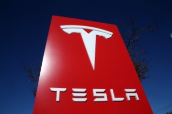 Трудные дни Tesla: немецкий автопром готовит экспансию на рынок электромобилей - Bloomberg