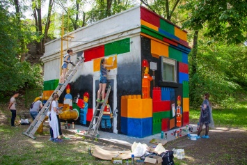 Творческий Днепр: в парке Глобы появился новый уличный шедевр